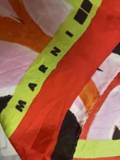 マルニ　ユニクロ　　シルク　スカーフ