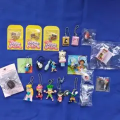 カプセルトイや景品　キャラクターグッズ　各種ストラップ21個セット　まとめ売りのサムネイル