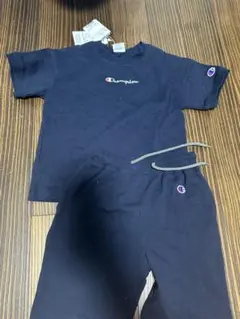 Champion Tシャツとショートパンツセット 120
