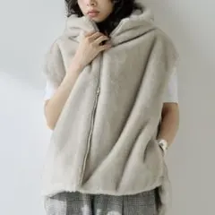 2025年最新】ミンク ベスト フードの人気アイテム - メルカリ