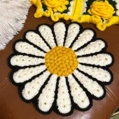 大人気♡ハンドメイド デイジー インテリアマットお値下げ中
