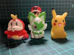 ポケモン　ソフビ　サトシ　指人形　ニャオハ　ピカチュウ　ホゲータ　マスコット
