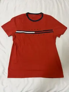 TOMMY HILFIGER レッド Tシャツ
