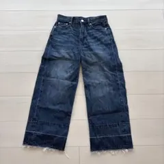 LEVI'S ダークブルー ストレートデニム