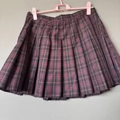 ダークグリーンとピンクのチェック柄プリーツスカート