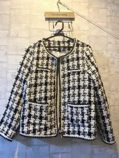 卒業入学式！美品！ノーカラージャケット 白黒ツイードカラー　Mサイズ