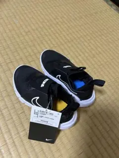 新品未使用　16.5センチ　NIKE スニーカー ブラック