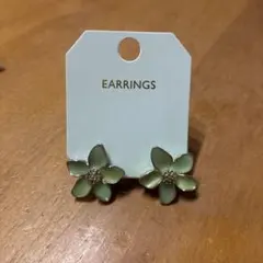 花型 グリーン イヤリング