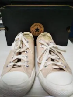 CONVERSE×earthmusicのスニーカー