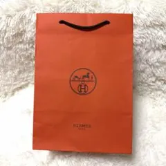 HERMES オレンジ ロゴ入り紙袋　エルメス　ショッパー　ショップ袋