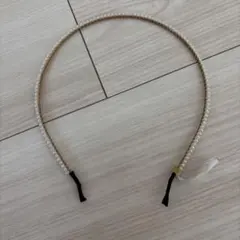 パール装飾付きカチューシャ