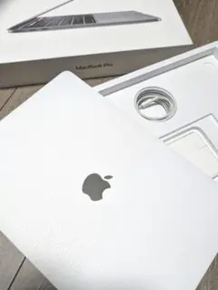 MacBook pro 2020 13インチ 512GB/16GB/シルバー