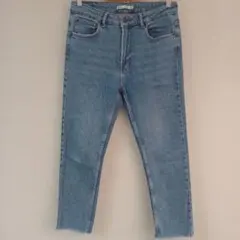 【Bershka】ライトブルー ハイウエスト スキニーデニム