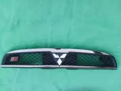 三菱コルト Z21A/Z25A/Z27A フロントグリル 三菱コルト Z21A/Z25A/Z27A フロントグリル - メルカリ