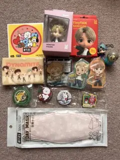 BTS TinyTAN BT21 グッズ 大量セットまとめ売り /フィギュアなど BTS TinyTAN BT21 グッズ 大量セットまとめ売り /フィギュアなど