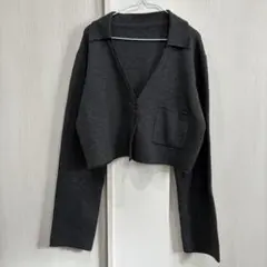 ダークグレー ニットカーディガン クロップド丈