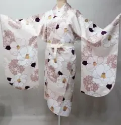 二尺袖着物 単品 仕立て上がり ボヌールセゾン ショート丈 アイボリー 椿柄のサムネイル