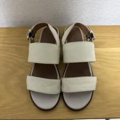 マーガレットハウウェル　サンダルのサムネイル