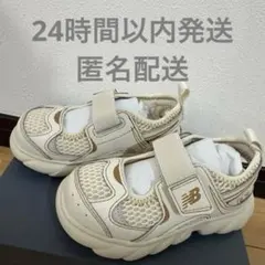 ニューバランス 230 Hook and Loop サンダル ベージュ 16cm - メルカリ