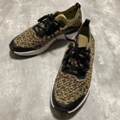 Item thumbnail for item c3a6f947-d8d7-4407-96b3-e6cf211ce9ee