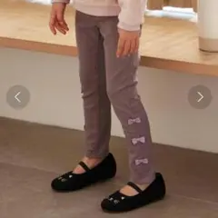 リボン付きグレー長ズボン