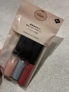 新品　ヴィセ　エッセンスリッププランパーミニセットのサムネイル