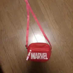 MARVEL 赤 ショルダーバッグ