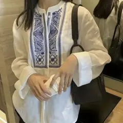 刺繍　長袖シャツ　長袖ブラウス　レディース　白　ホワイト　M トップス　秋　冬