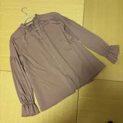 GU 薄紫色 長袖ブラウス フリル袖
