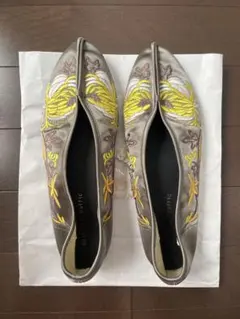 Oriental Traffic フラットシューズ グレー 花柄刺繍