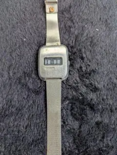 Waltham デジタル クォーツ 腕時計 本体ジャンクのサムネイル