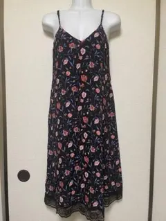Forever21 花柄×キャミワンピース 裾レース