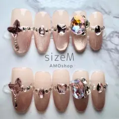 【現品限定】ちゅるんと艶めくマグネットフレンチ 贅沢にビジュー ネイルチップ