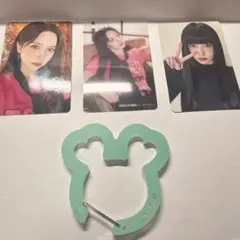 TWICE ミナ　トレカ、カラビナ