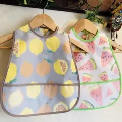 【新品】お食事エプロン 食事スタイ 防水 かわいい ベビー 北欧 レモン 2枚