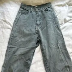 Kudo グレー ストレートデニムパンツのサムネイル