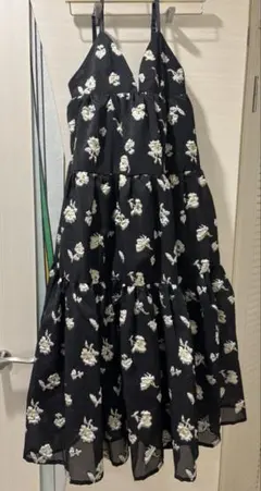 【LITMUS】花柄ボリュームワンピース Fサイズのサムネイル