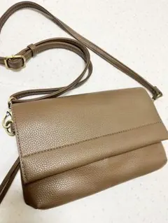 シーズンリーズン ショルダーバッグ サコッシュ ポシェット 茶 栗色 モカ 軽量