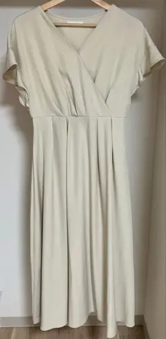 接触冷感カシュクールフリル袖ワンピース　ベージュ　natural coutureのサムネイル