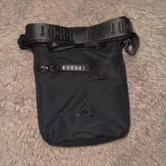 Item thumbnail for item 0a7e93d4-81cb-4e5a-a00d-1425d885c02e