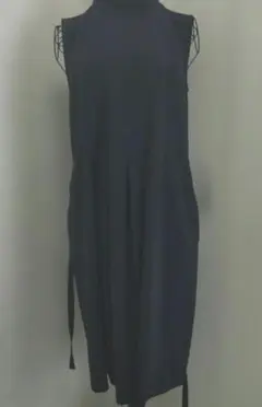 UNIQLO ワンピース　ハイネック　ノースリーブ　ネイビー　М