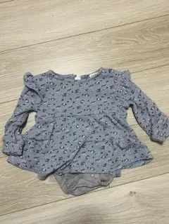 earth music&ecology 花柄ロンパース サロペットグレー ベビー