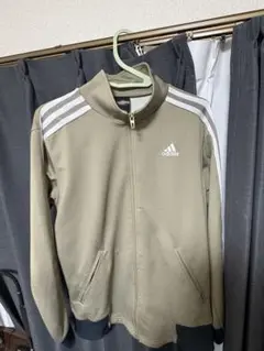 adidas ジップアップトラックジャケット