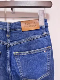 TOMMY HILFIGER デニムパンツ