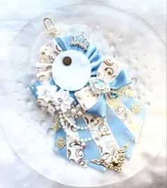 水色と白の装飾ロゼット