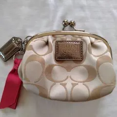 コーチ リボンチャーム がま口小銭入れ