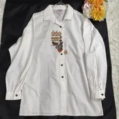 vintage SISSI オーストリア　チロリアン　シャツ　刺繍　装飾ボタンのサムネイル