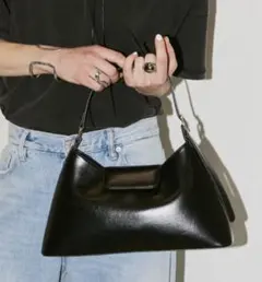 Item thumbnail for item 520ec34e-fe16-4fc9-ac06-6f366e9994aa