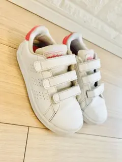 adidas ピンク　17センチ