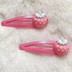 ヘアピン2本セット　ヘアクリップ　2個セット　いちご　ピンク　キッズ　子供